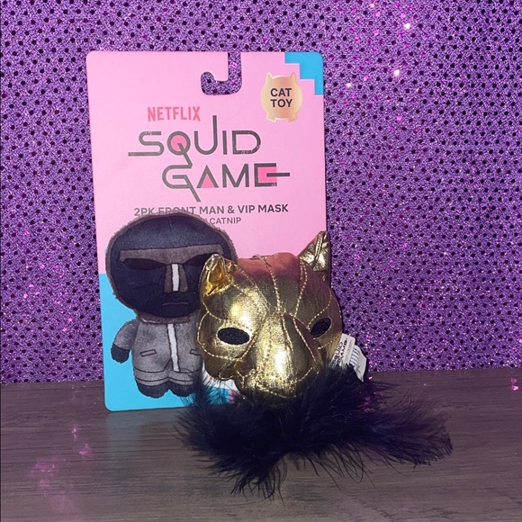 Netflix Squid Game Cat Toy Set - Picture 1 of 3